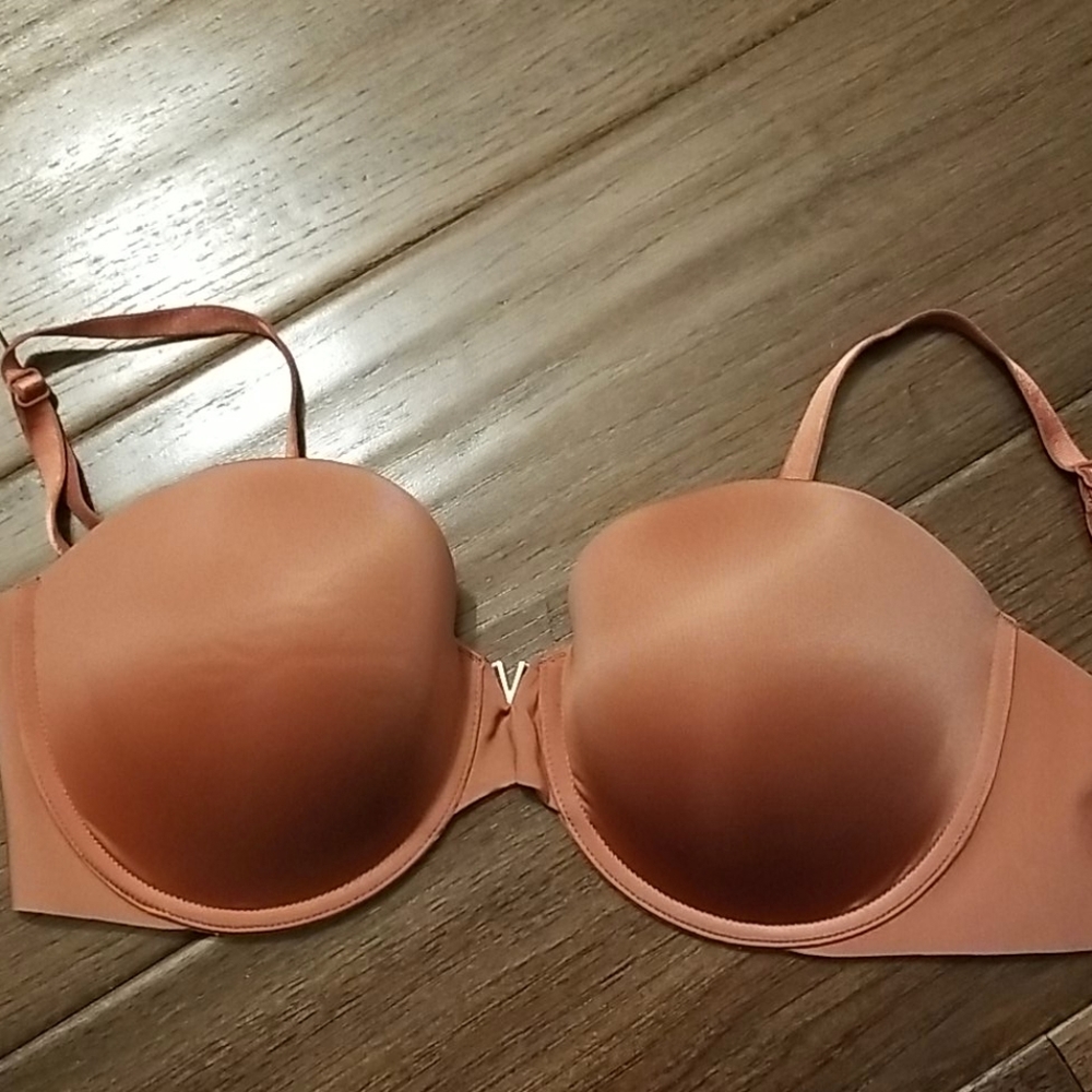 Uplift Strapless Bra
By Victoria's Secret